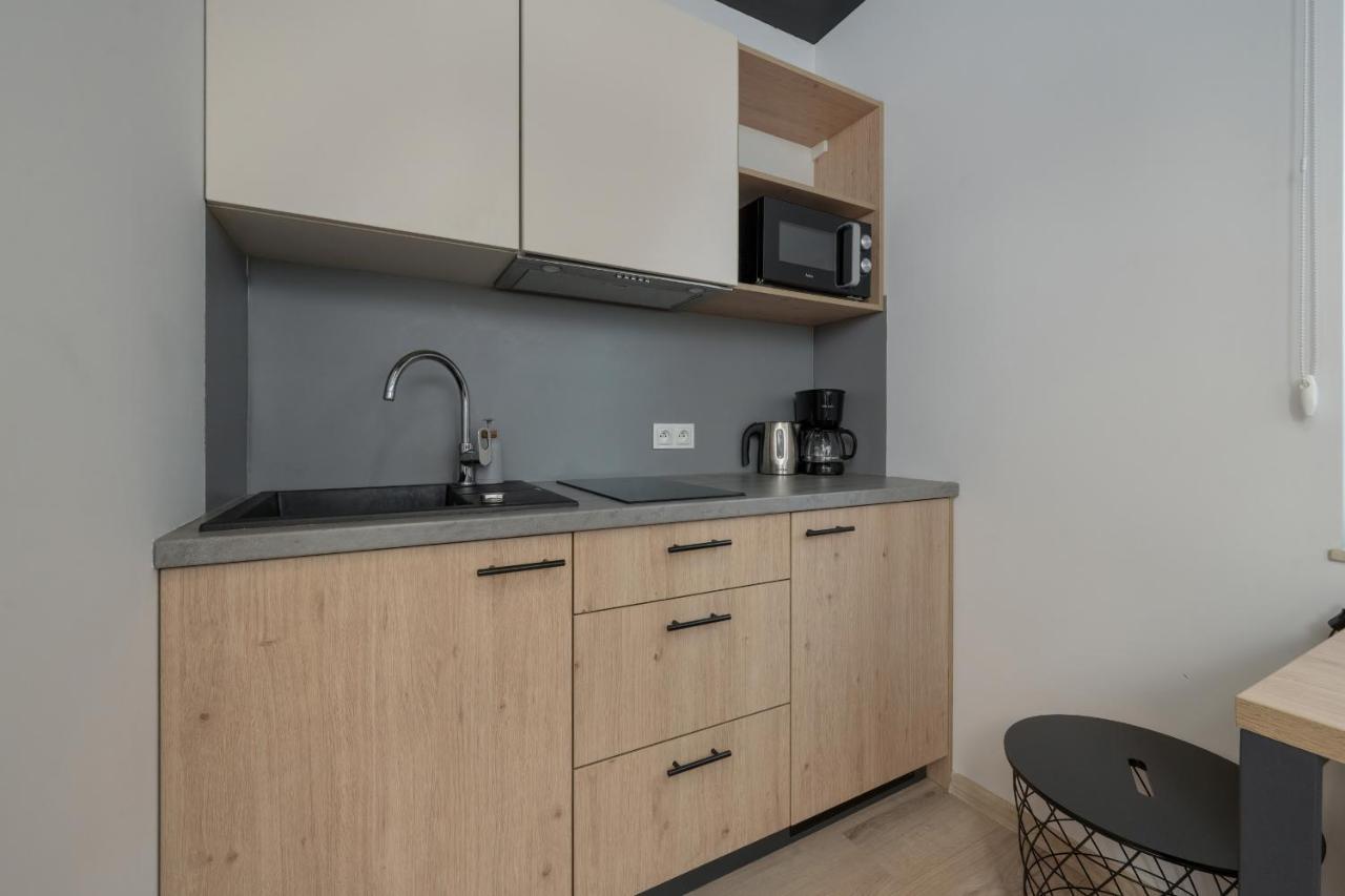 Trendy Studios With Home Office Near Wroclaw Main Station By Noclegi Renters 외부 사진