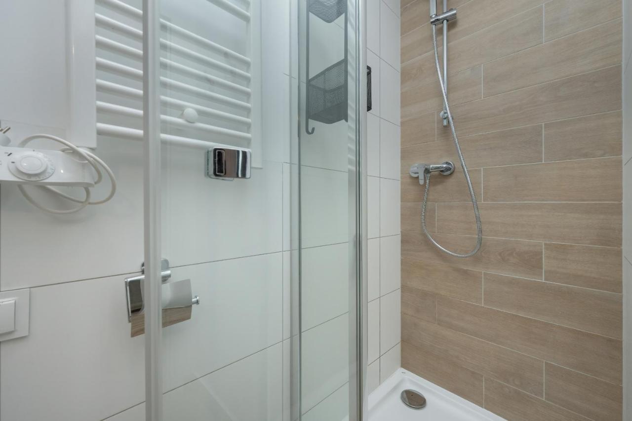 Trendy Studios With Home Office Near Wroclaw Main Station By Noclegi Renters 외부 사진