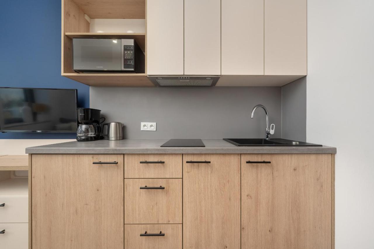 Trendy Studios With Home Office Near Wroclaw Main Station By Noclegi Renters 외부 사진