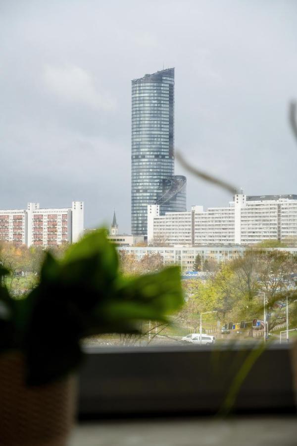 Trendy Studios With Home Office Near Wroclaw Main Station By Noclegi Renters 외부 사진