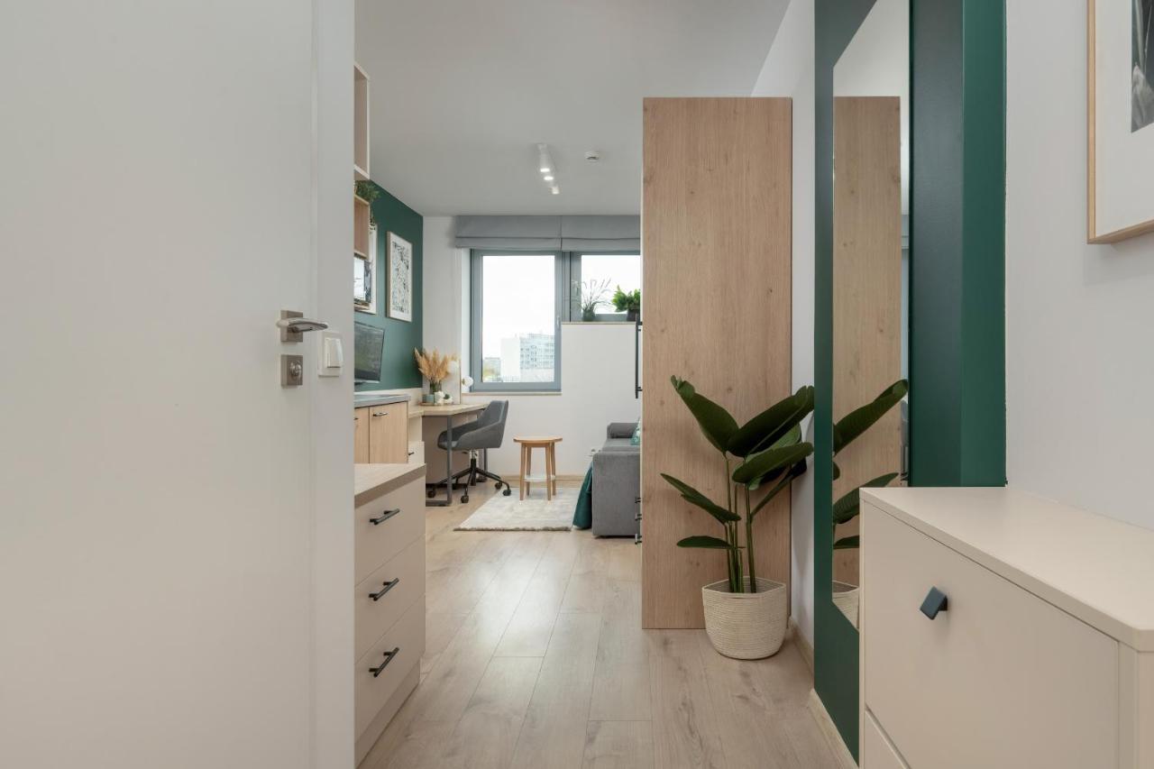 Trendy Studios With Home Office Near Wroclaw Main Station By Noclegi Renters 외부 사진