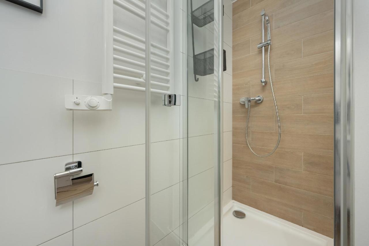 Trendy Studios With Home Office Near Wroclaw Main Station By Noclegi Renters 외부 사진